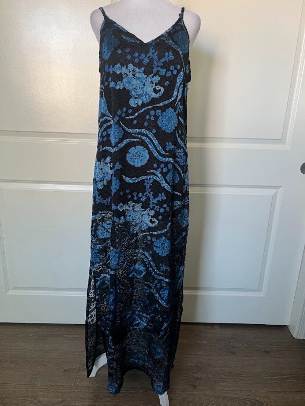 Raga Boho Black Blue Floral Sheer Mini Maxi V-Neck Sundress Size Medium